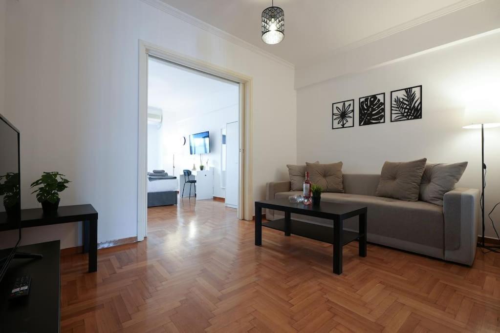 Syntagma Square, 70Sqm Pentelis Sunny Apartment アテネ エクステリア 写真