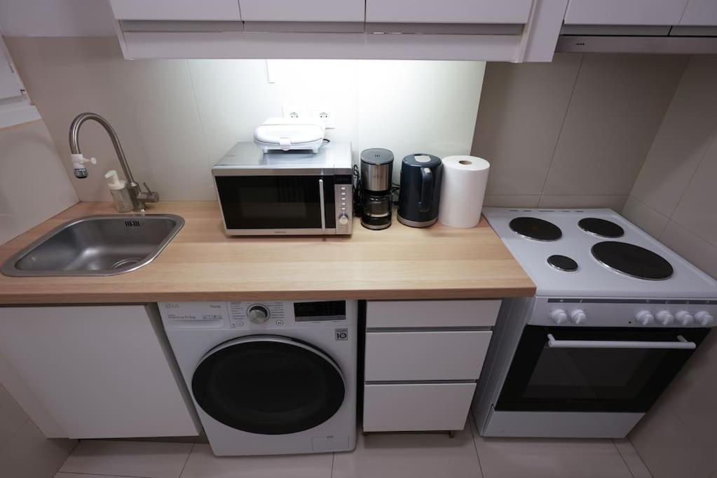 Syntagma Square, 70Sqm Pentelis Sunny Apartment アテネ エクステリア 写真