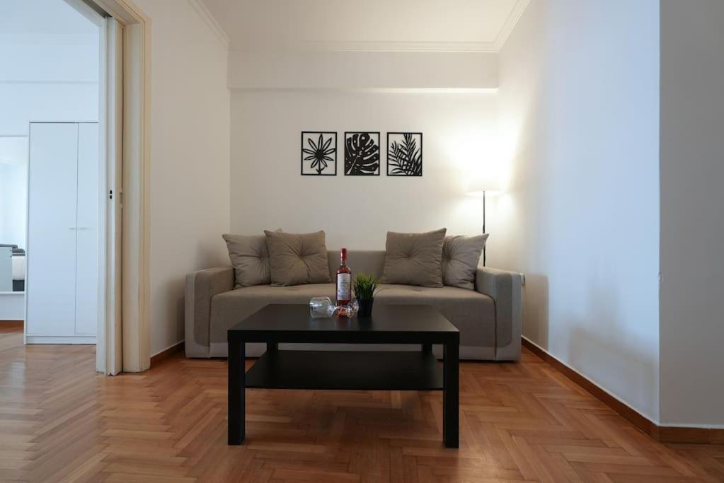 Syntagma Square, 70Sqm Pentelis Sunny Apartment アテネ エクステリア 写真
