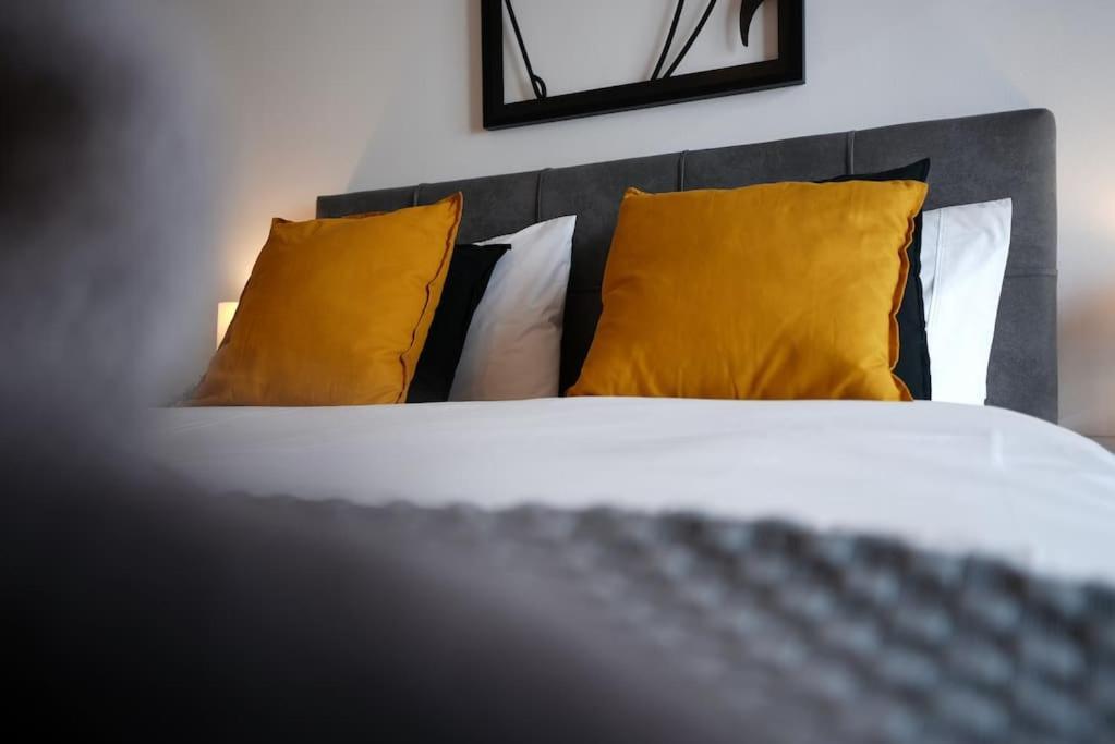 Syntagma Square, 70Sqm Pentelis Sunny Apartment アテネ エクステリア 写真