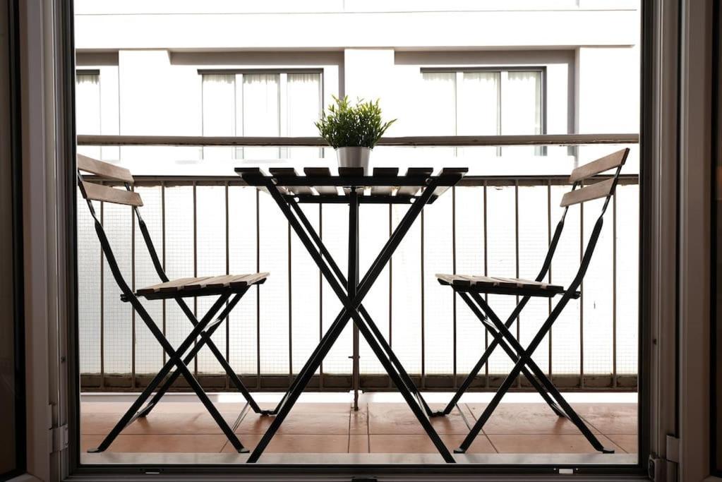 Syntagma Square, 70Sqm Pentelis Sunny Apartment アテネ エクステリア 写真