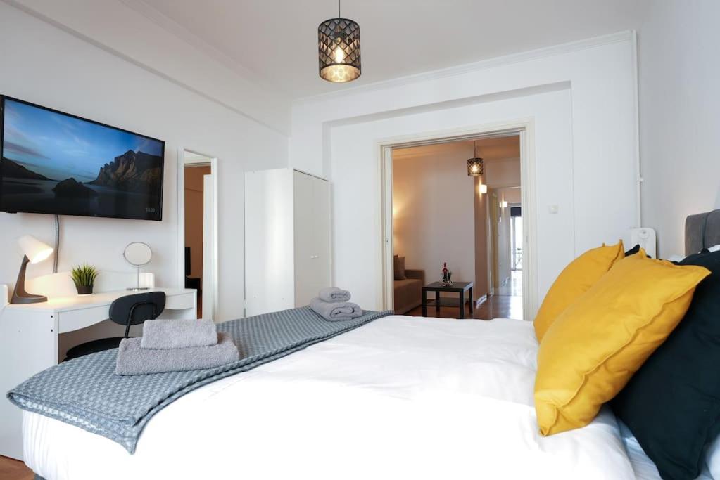 Syntagma Square, 70Sqm Pentelis Sunny Apartment アテネ エクステリア 写真