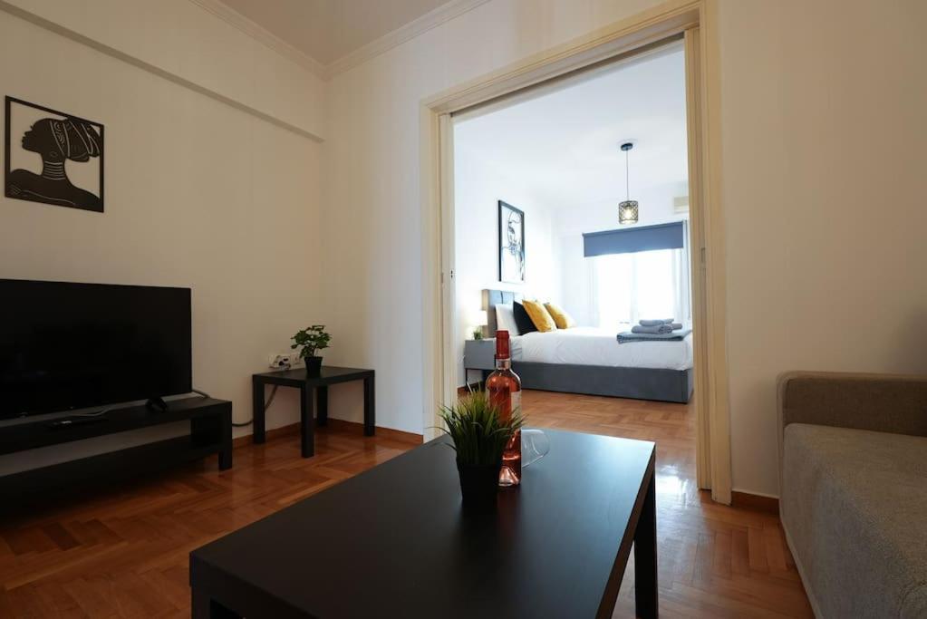 Syntagma Square, 70Sqm Pentelis Sunny Apartment アテネ エクステリア 写真